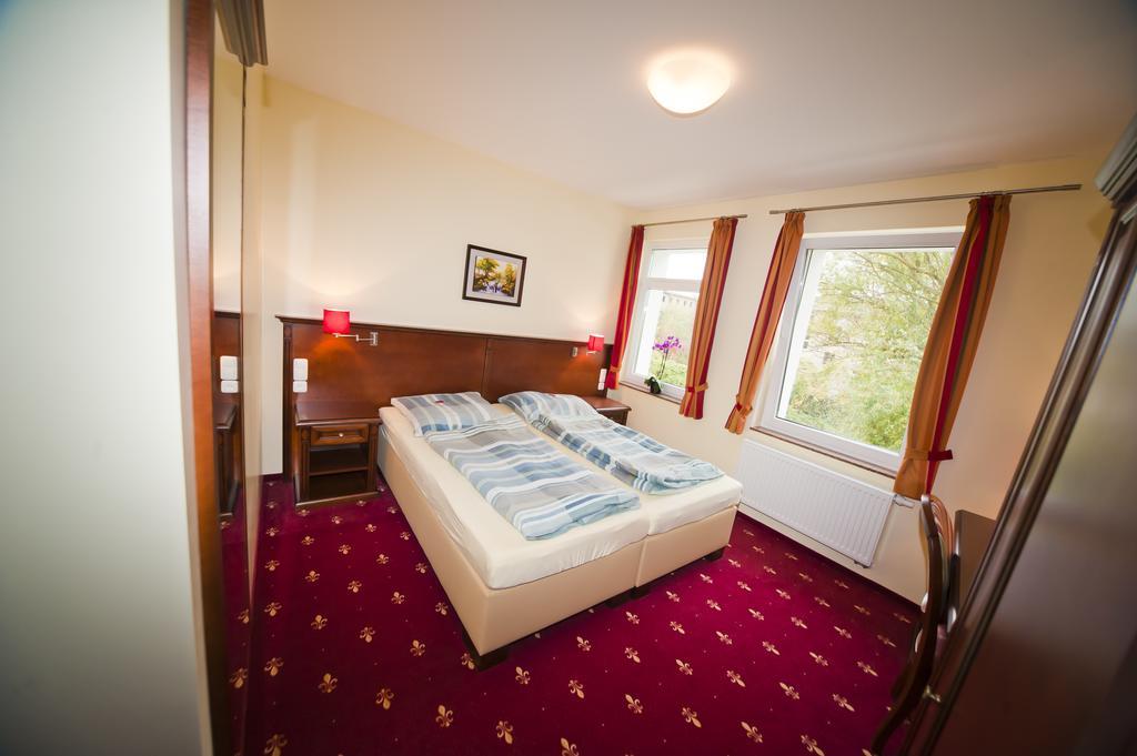 Hotel Medaillon มัคเดอบวร์ก ภายนอก รูปภาพ